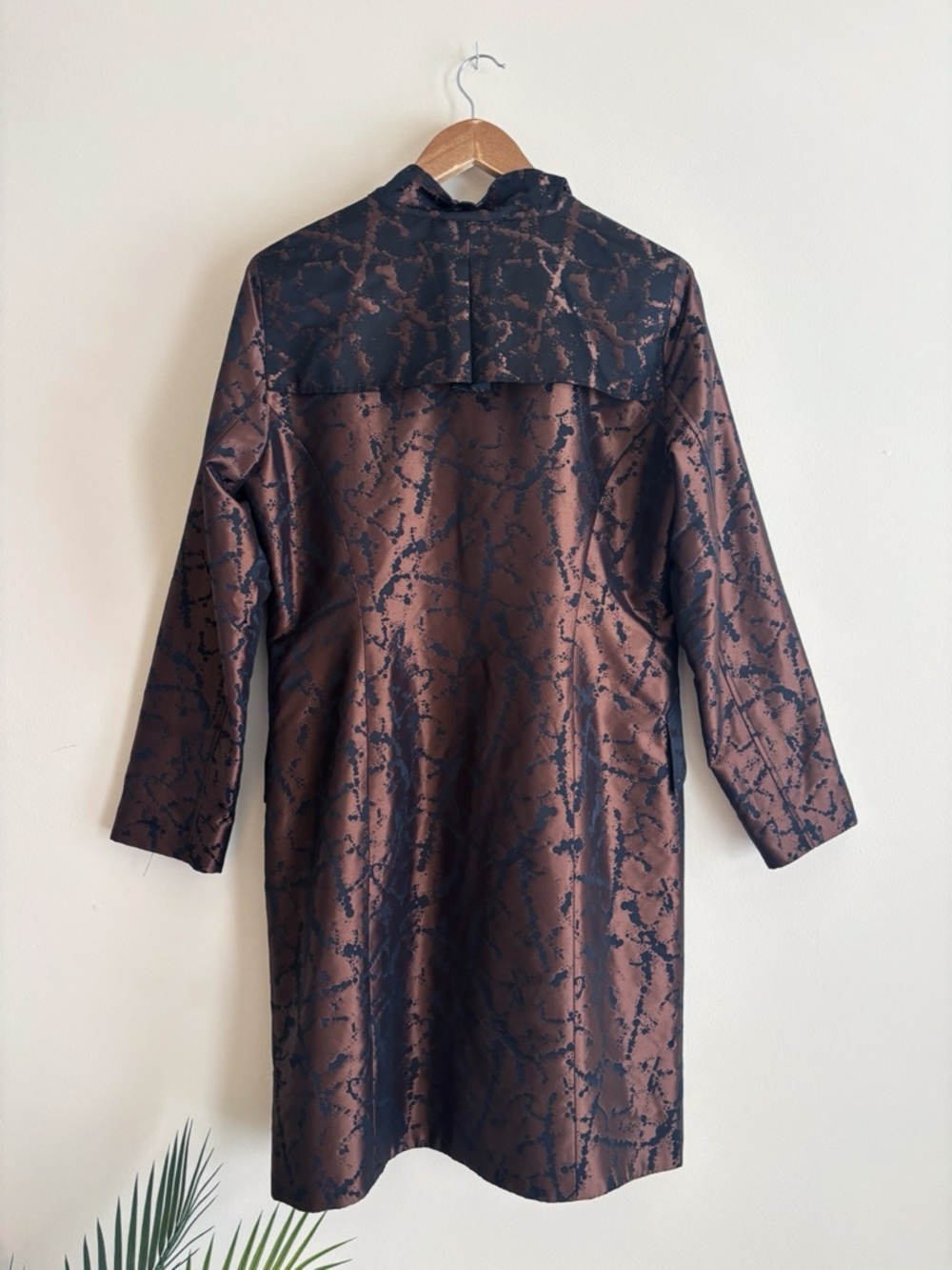Hilton Hollis Bronze & Black Jacquard Coat Medium Modern Luxury Jacket - Picture 3 of 8